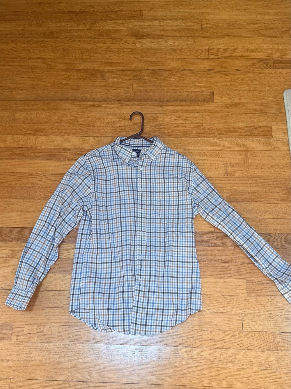 croft & barrow Blue and White Plaid Button-Down Shirt
